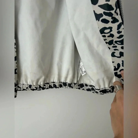 Molo cat prints  rain jacket - Picture 5 of 11